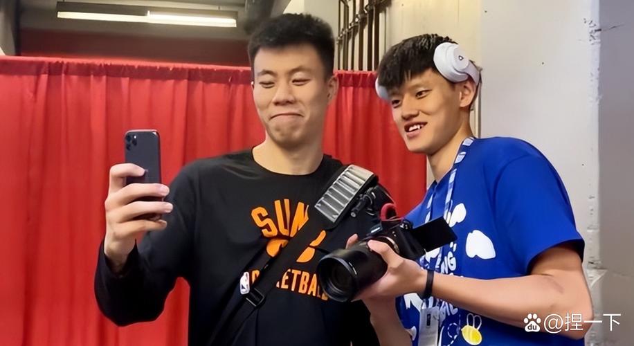 美记：杨瀚森夏联收视率超25年总决赛 他正成为新一代篮球偶像