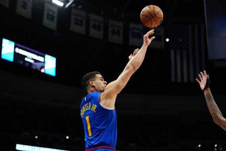 新援发威!小迈克尔-波特半场10中6砍并列最高14分 三分5中2