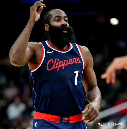 键盘侠|詹冠里戴 受吾一拜！众所周知 哈登人称小里夫斯！