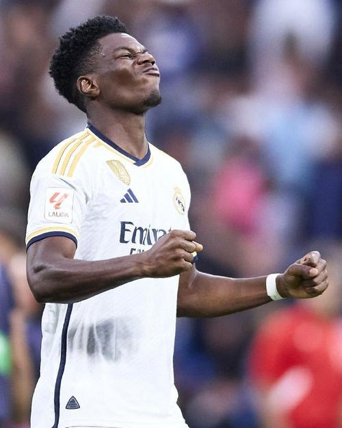 详细阅读:罗马诺:阿拉巴预计在赛季末离队,他和皇马没有任何续约对话 罗马诺:阿拉巴预计在赛季末离队,他和皇马没有任何续约对话