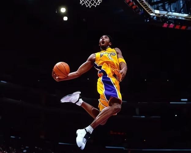 详细阅读:给乔詹科这三个人排序?乔治-格文:乔丹、科比、詹姆斯 给乔詹科这三个人排序?乔治-格文:乔丹、科比、詹姆斯