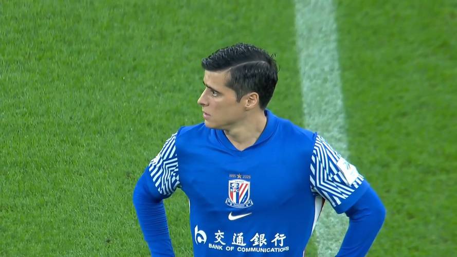 详细阅读:埃贝尔:下半场不能责怪任何人,因为球员肯定都在想与巴黎的比赛 埃贝尔:下半场不能责怪任何人,因为球员肯定都在想与巴黎的比赛