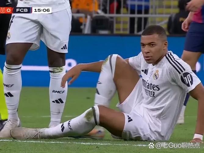 详细阅读:米利唐头球造成对手手球犯规,姆巴佩点球破门 米利唐头球造成对手手球犯规,姆巴佩点球破门