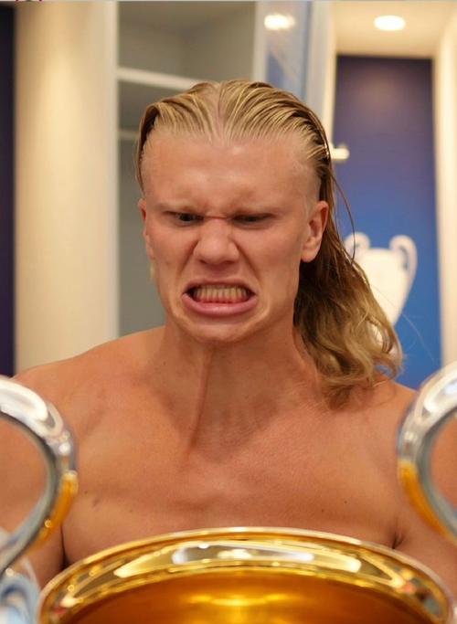 详细阅读:真是机器人!哈兰德赛后社媒调侃:看来是藏不住了🤖😅 真是机器人!哈兰德赛后社媒调侃:看来是藏不住了🤖😅