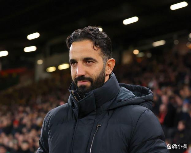 详细阅读:如何评价阿莫林上任一年表现?詹俊:挣扎中看到一丝希望 如何评价阿莫林上任一年表现?詹俊:挣扎中看到一丝希望