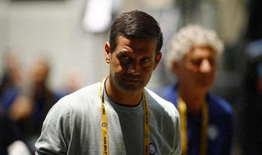 详细阅读:齐沃:这个团队由真正的男人组成 我告诉劳塔罗要学会多笑一点 齐沃:这个团队由真正的男人组成 我告诉劳塔罗要学会多笑一点