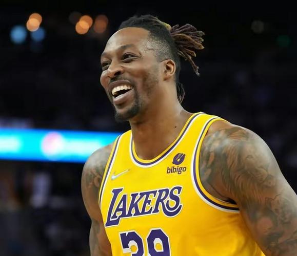 霍华德:现在退役了就防不了约基奇了 但是练练打NBA没问题