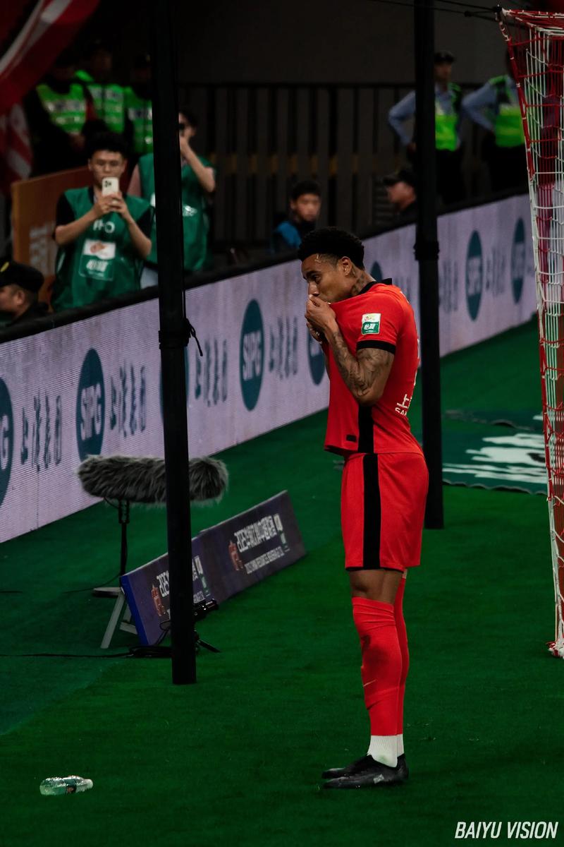 博主：河南队今天在热身赛中6-2战胜非主力阵容的上海海港