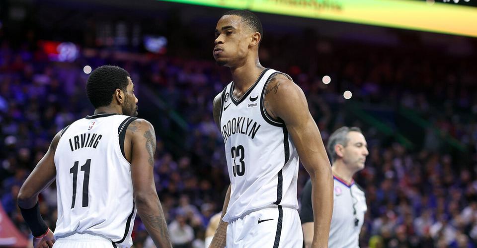 76人半场领先篮网15分 乔治14分2断 庄神伤退 克拉克斯顿12分